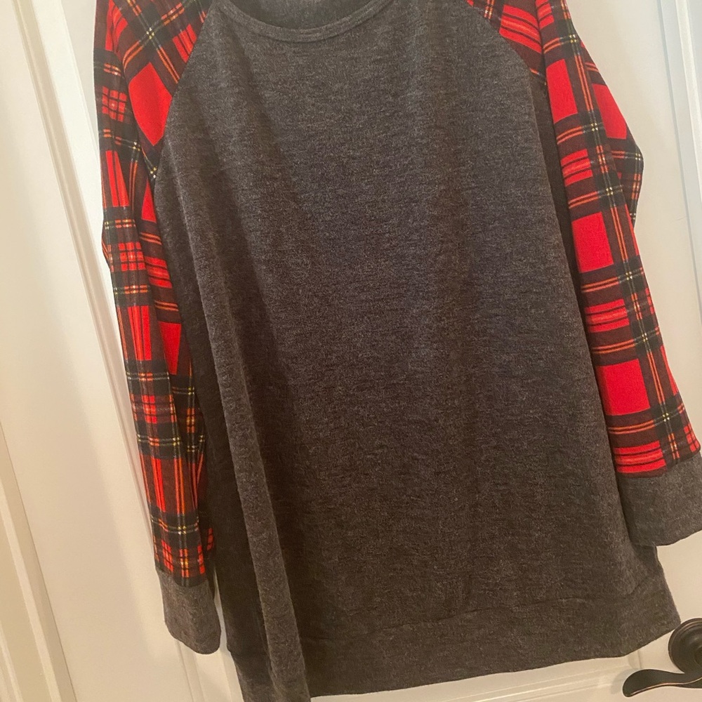 Women’s Boutique Plus Size Tunic